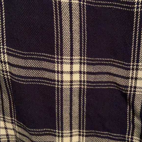 Button up top - Picture 3 of 4